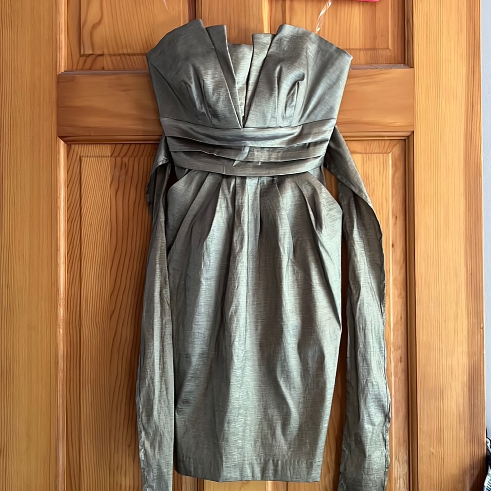 Strapless short formal dress